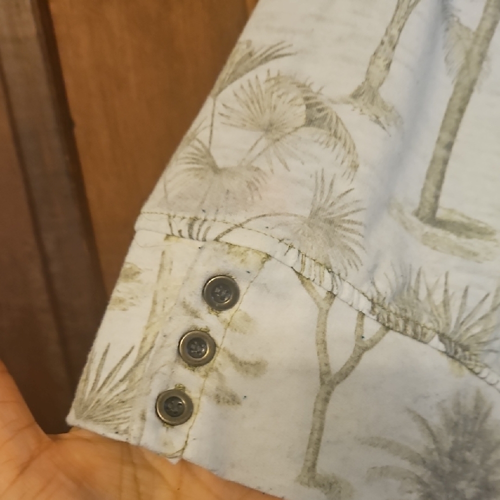 Jane and Delancey Green Tan Relaxed Blouse - Picture 3 of 7